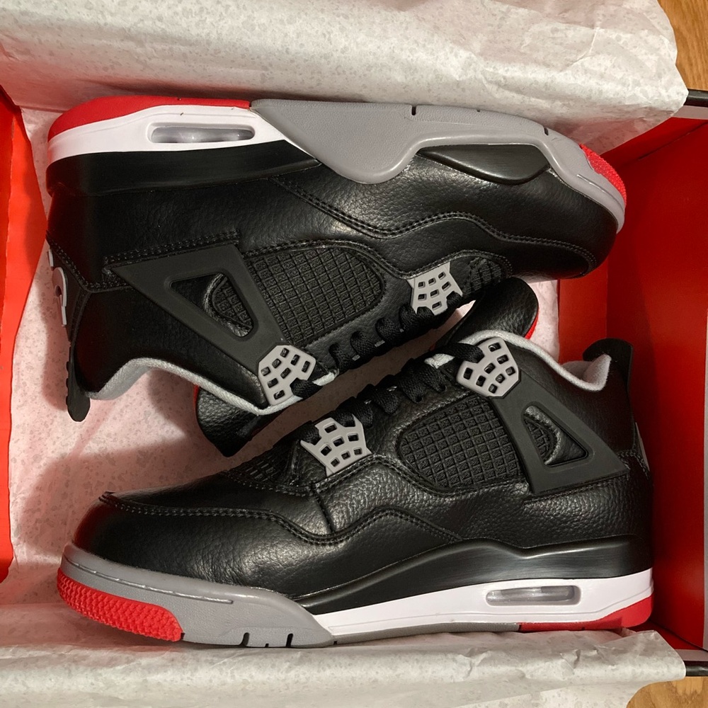 Air Jordan 4 Retro Bred Reimagined men’s size 8.5